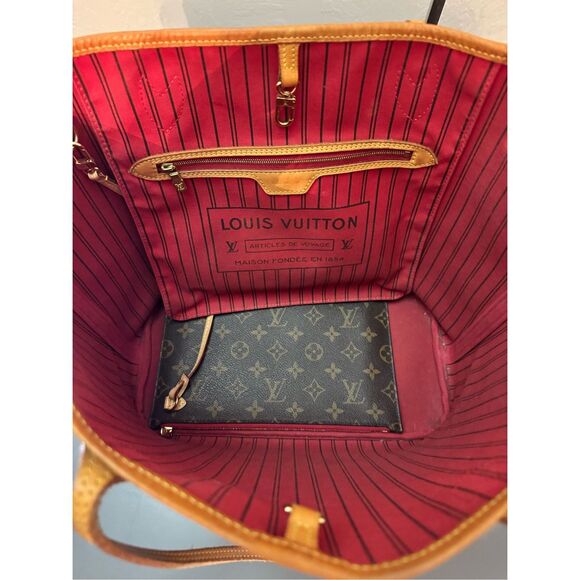 Louis Vuitton Brown and Tan Shoulder Bag - Picture 4 of 8